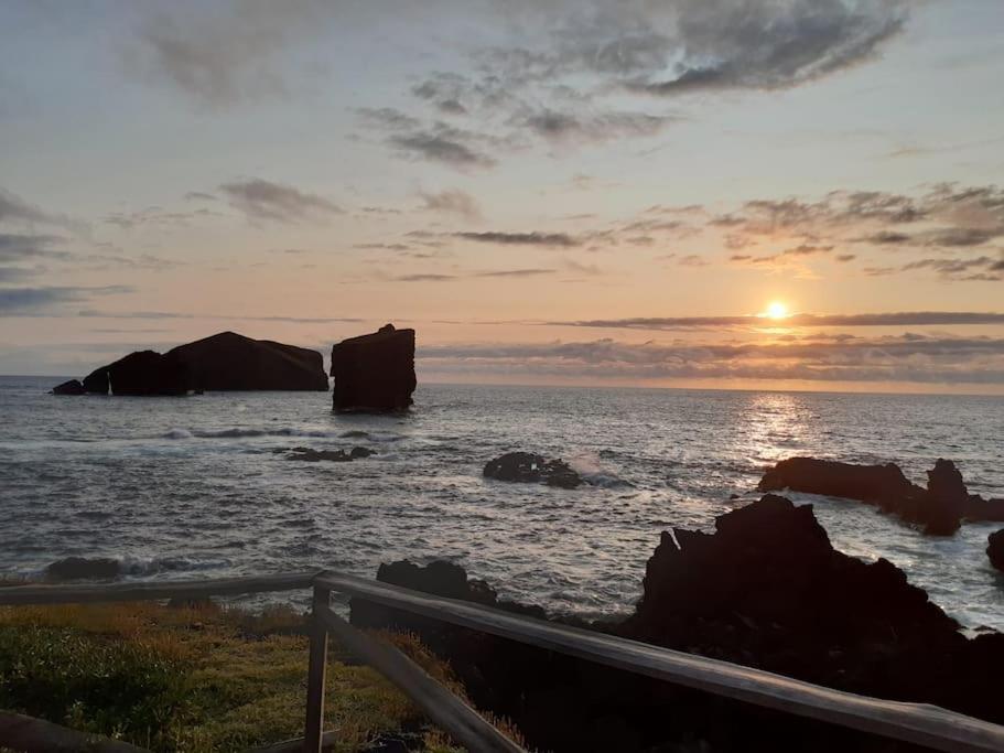 Casa Da Ribeira - Mosteiros Mosteiros  Eksteriør bilde